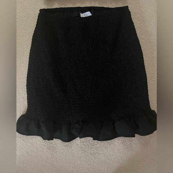 Leith black skirt set - Picture 3 of 3